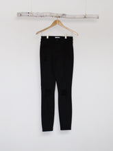 Load image into Gallery viewer, Aberdeen Black Distressed Pants

