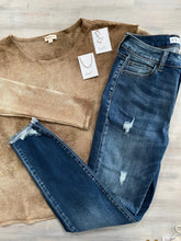 Load image into Gallery viewer, Everett Skinny Jeans

