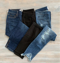 Load image into Gallery viewer, Aberdeen Black Distressed Pants
